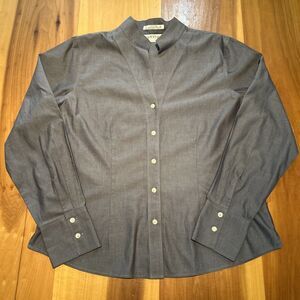 Orvis Women’s Button Up Shirt. 16. Fitted. Long Sleeve. Mock Collar Wrinkle Free